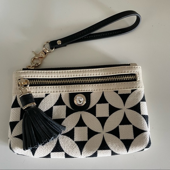 New Spartina Tassel Wristlet (Black and Off-White color) - Picture 10 of 12